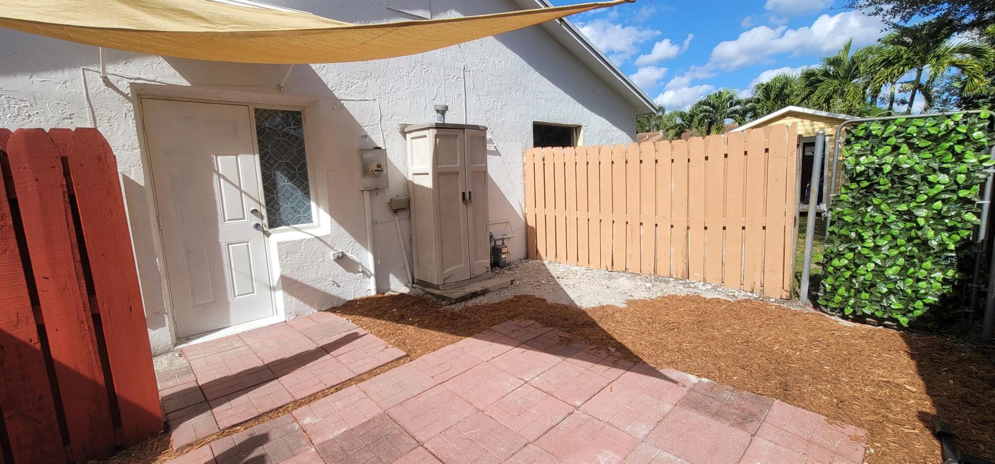 CONCEPT HOMES OF LANTANA - Residential