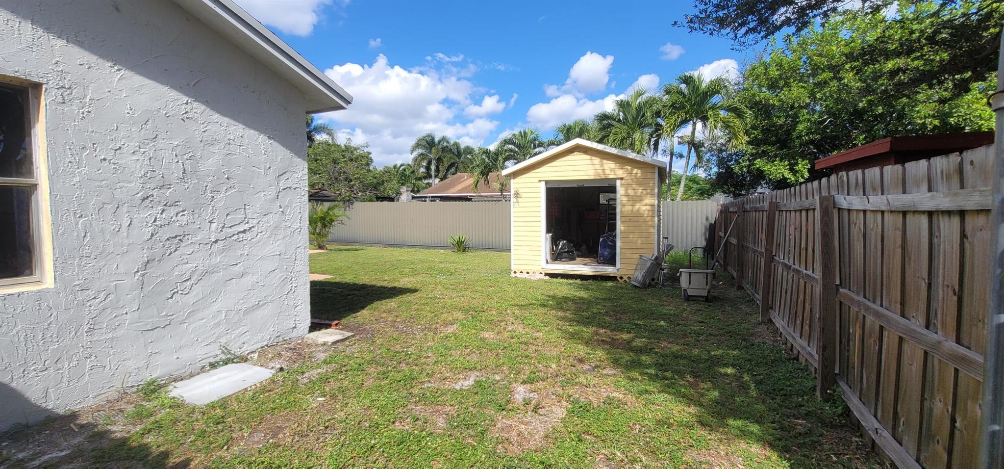 CONCEPT HOMES OF LANTANA - Residential