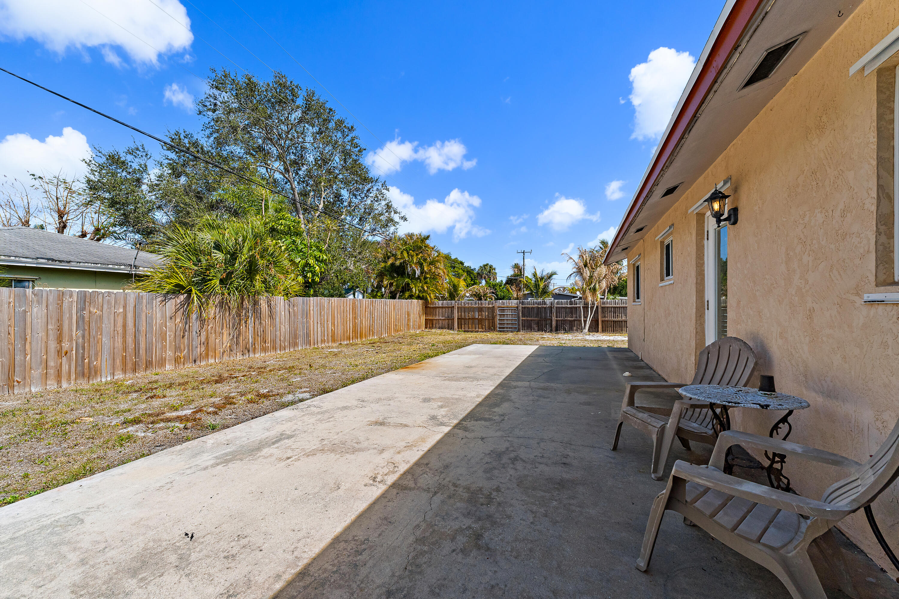 EASTVIEW MANOR - Residential