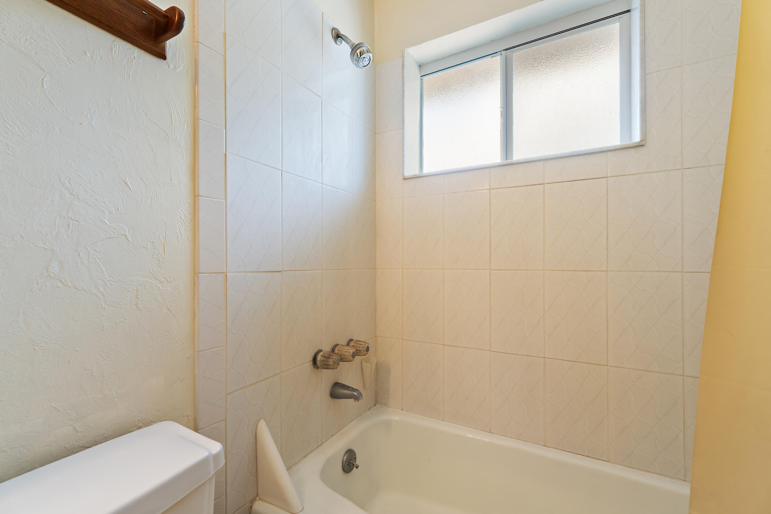 EASTVIEW MANOR - Residential