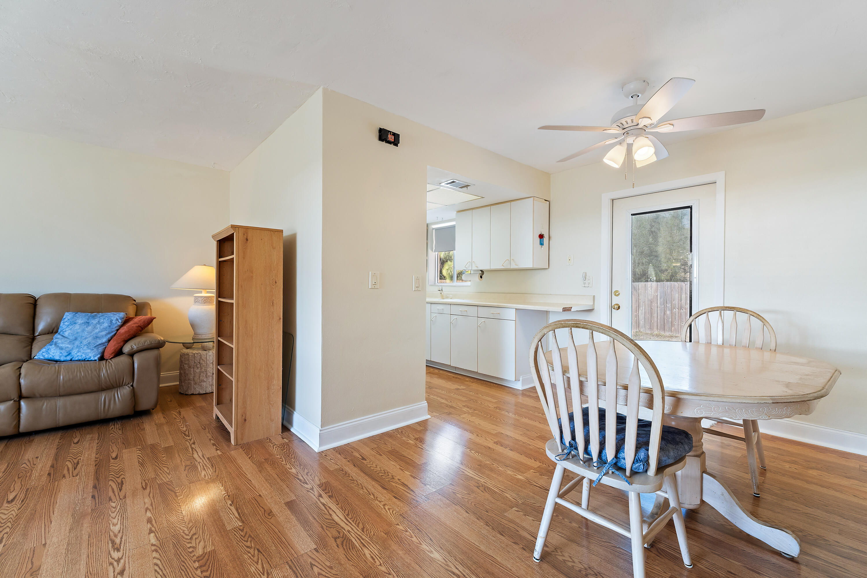 EASTVIEW MANOR - Residential