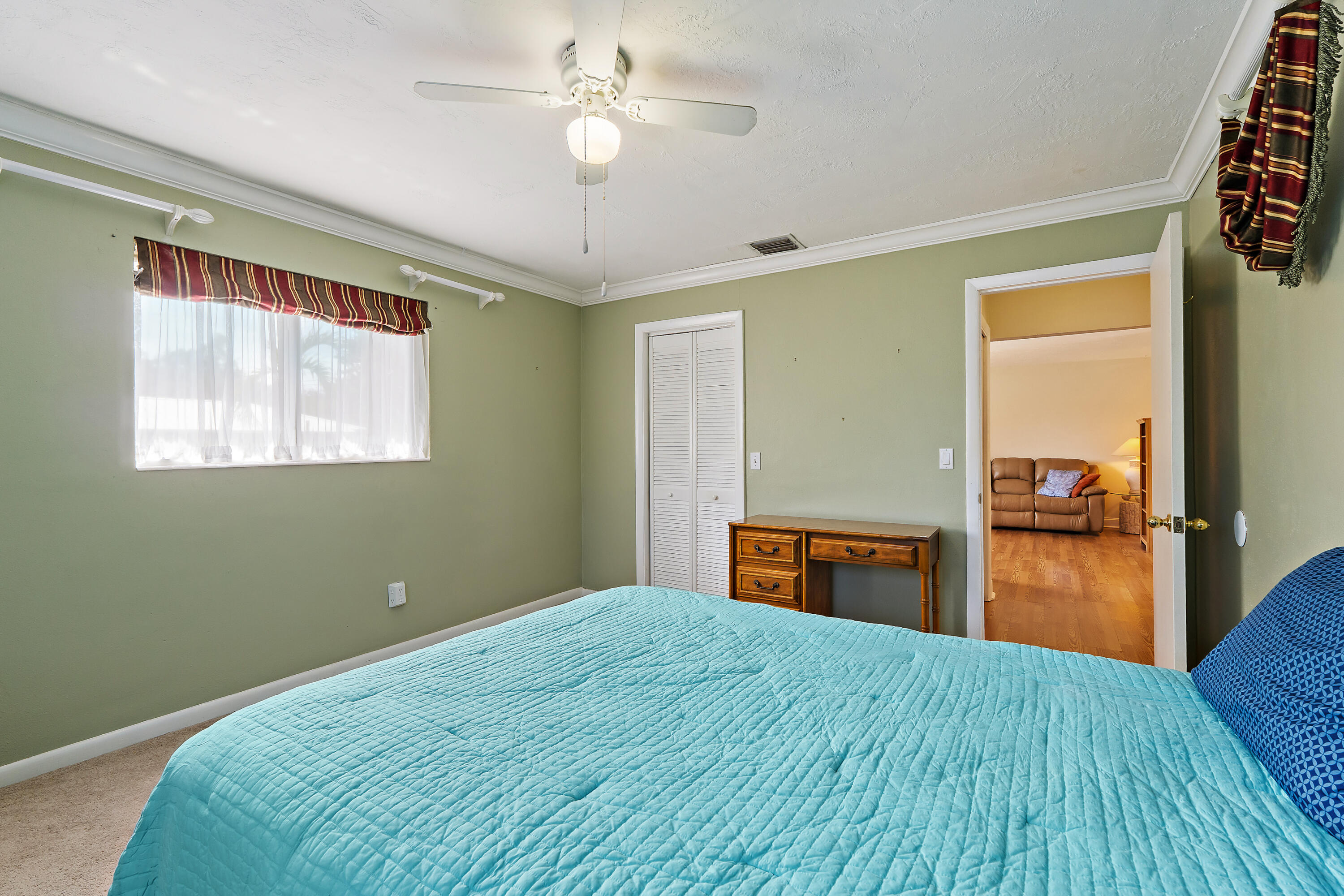 EASTVIEW MANOR - Residential