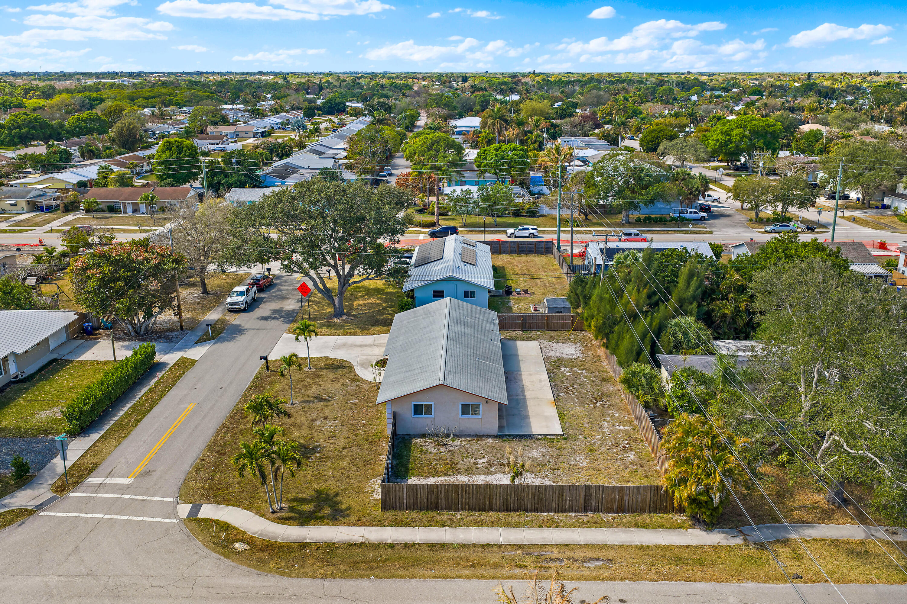 EASTVIEW MANOR - Residential