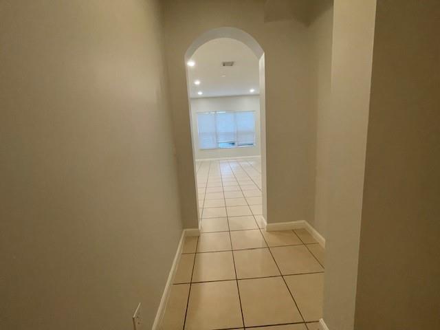 Windsor Palms 160-17 B - Residential Lease