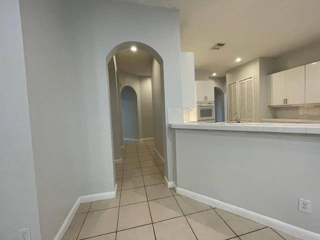 Windsor Palms 160-17 B - Residential Lease
