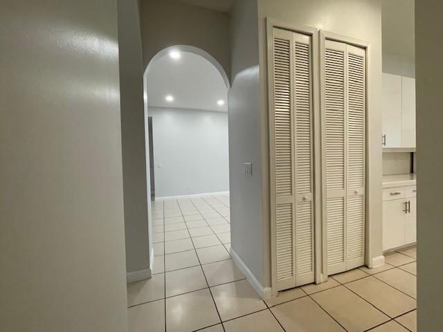 Windsor Palms 160-17 B - Residential Lease