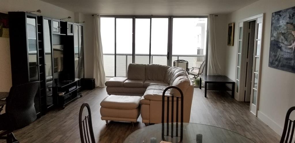 MAISON GRANDE CONDO - Residential