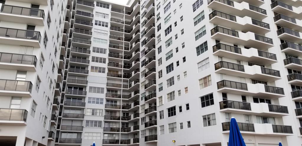 MAISON GRANDE CONDO - Residential