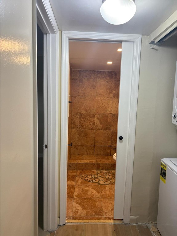 LUSH APARTMENTS - Residential Lease