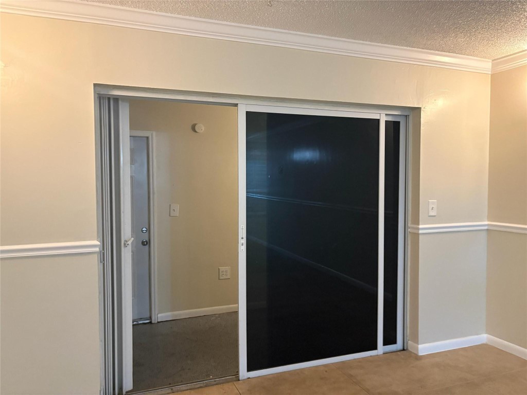 LUSH APARTMENTS - Residential Lease