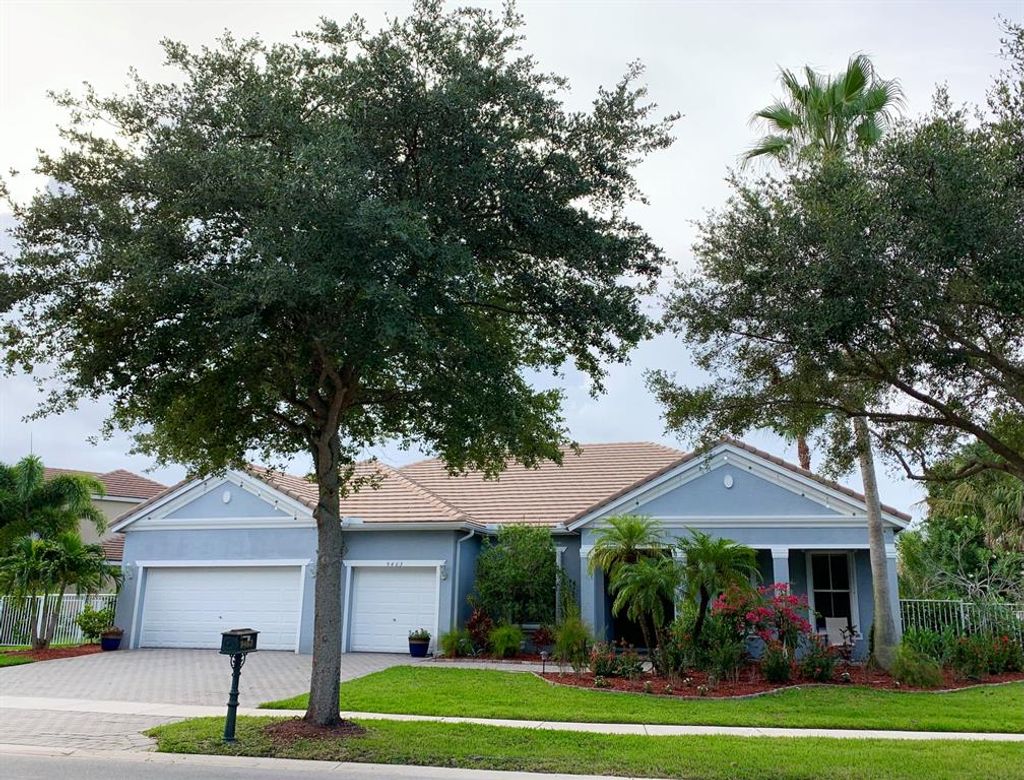 Photo of 9463 Savannah Estates Drive Dr, Lake Worth Beach, FL 33467 (MLS # R10726009)