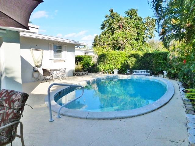 NORTH PALM BEACH VILLAGE OF 3 - Residential