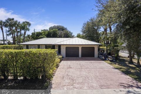 2512 Lone Pine Road Palm Beach Gardens FL 33410