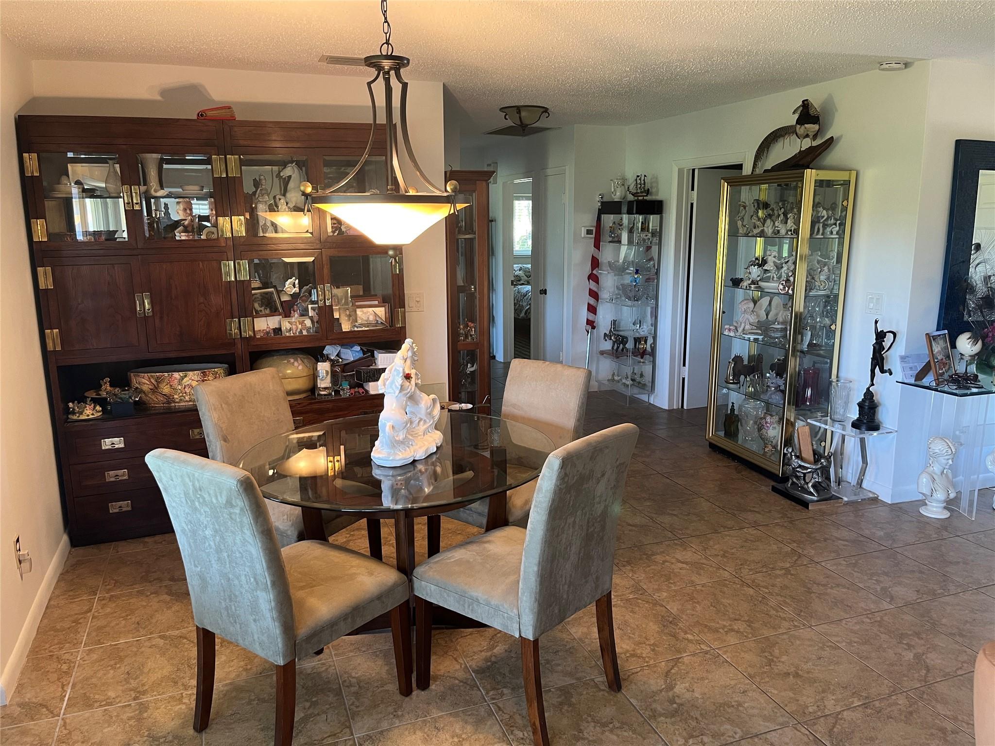 Woodlands Sec Five 67-43 - Residential