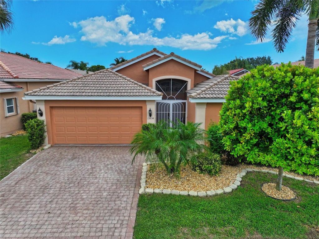 Photo of 13834 Via Nadina, Delray Beach, FL 33446 (MLS # F10399699)