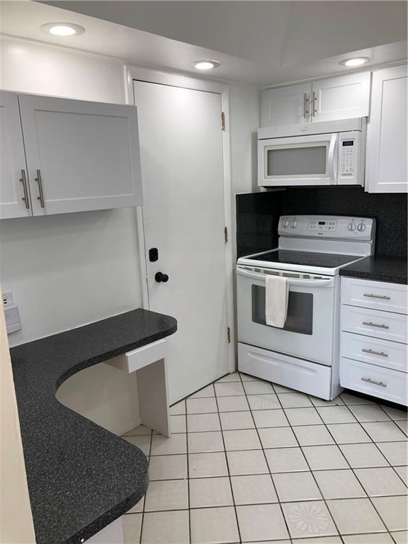 Jamaica House - Residential