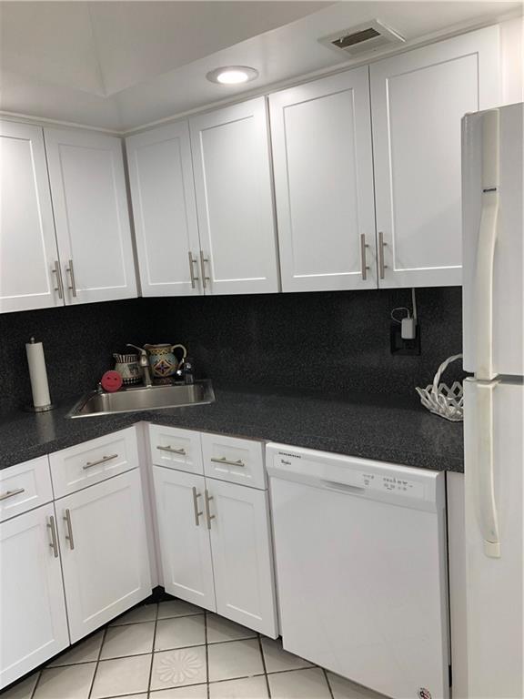 Jamaica House - Residential