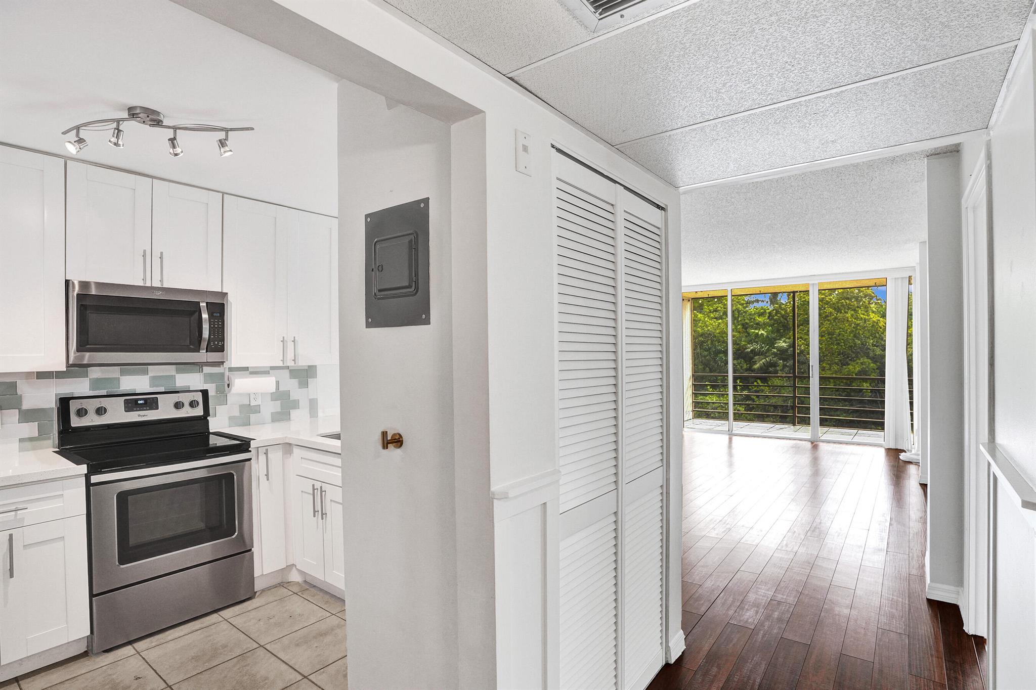 105 Royal Park Drive 3d