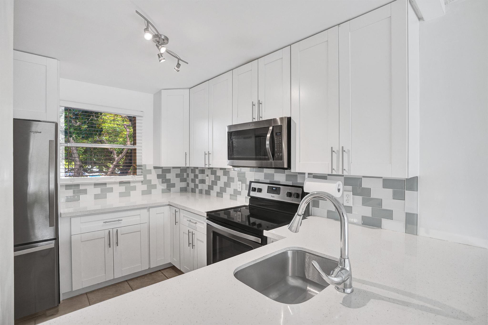 105 Royal Park Drive 3d