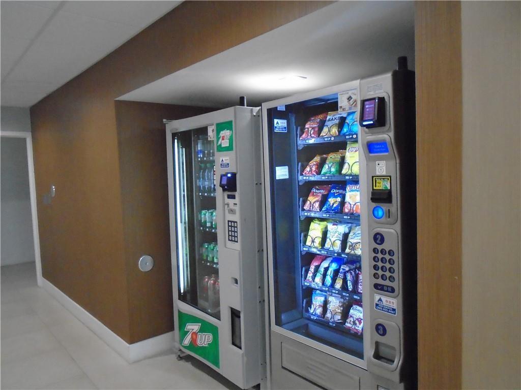 Drake Tower - Residential