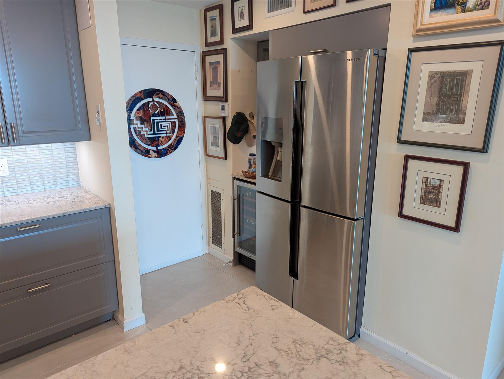 Drake Tower - Residential