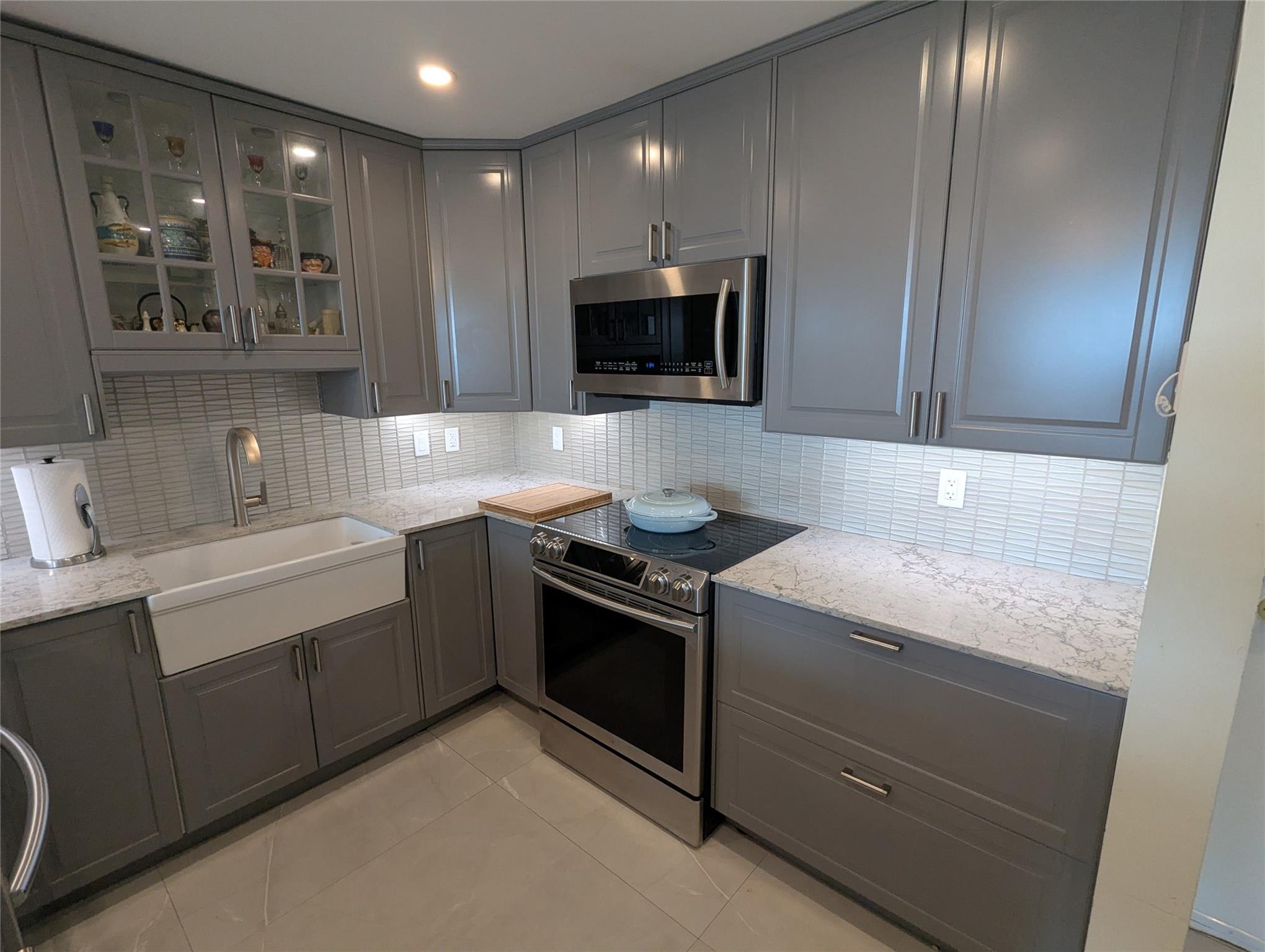 Drake Tower - Residential