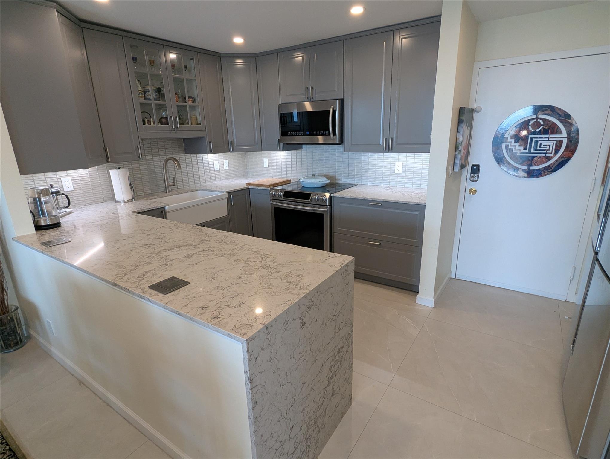 Drake Tower - Residential