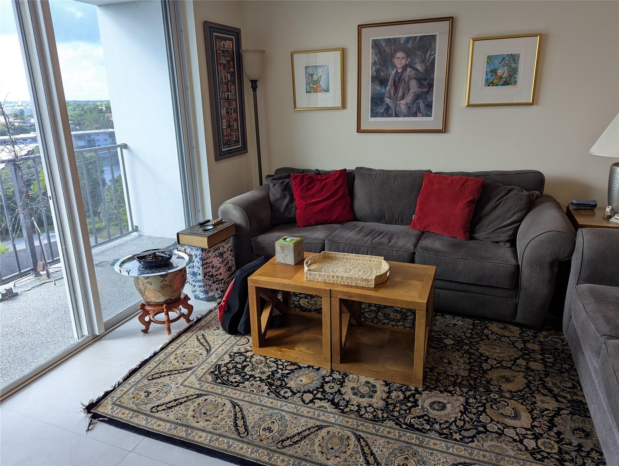 Drake Tower - Residential