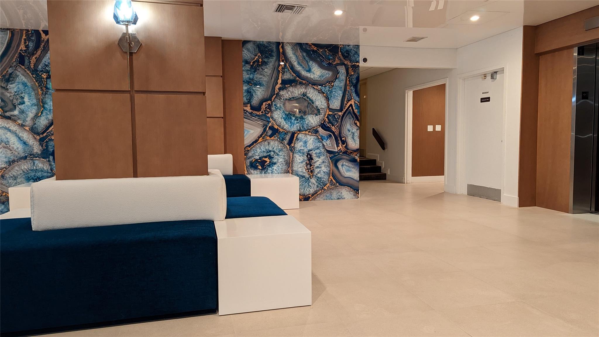 Drake Tower - Residential