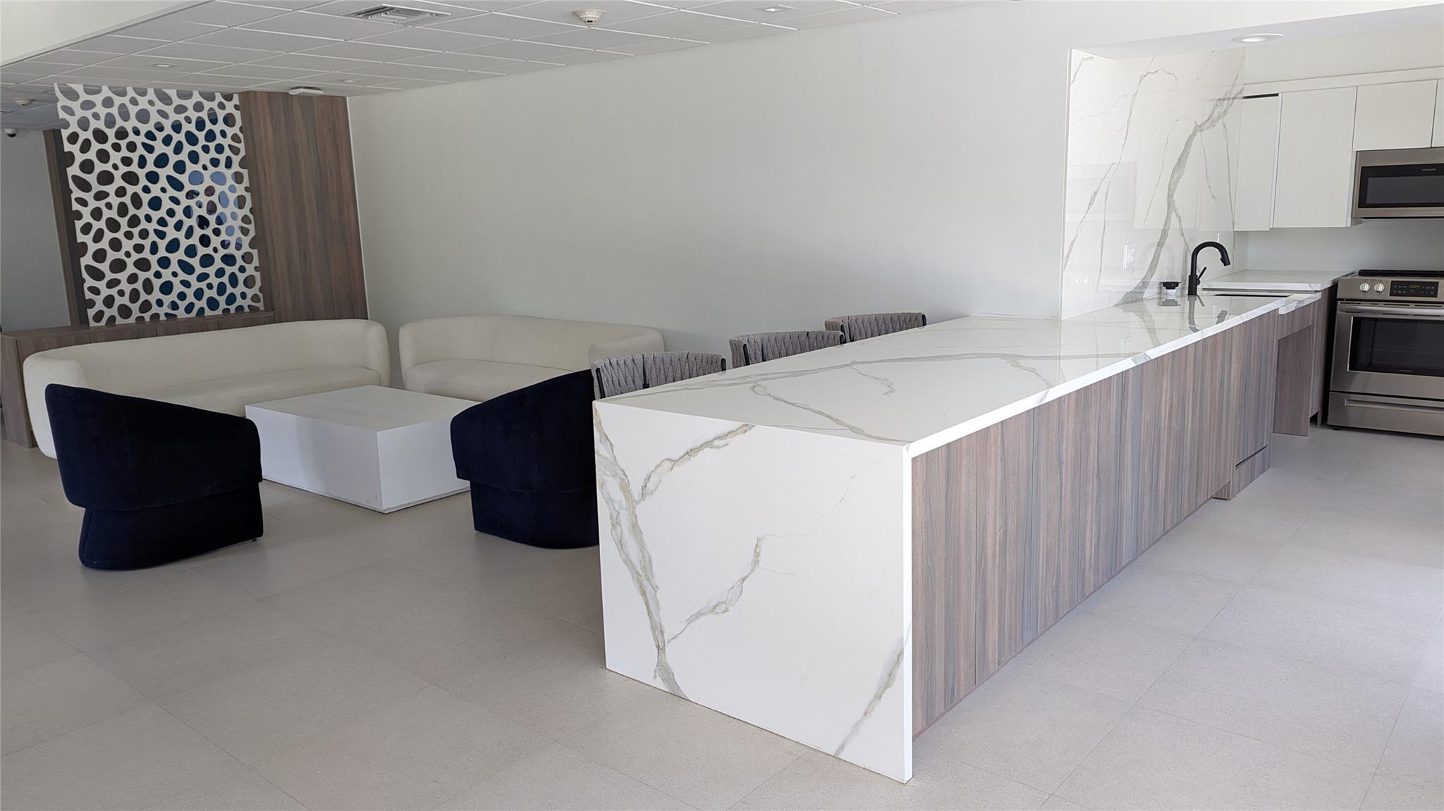 Drake Tower - Residential