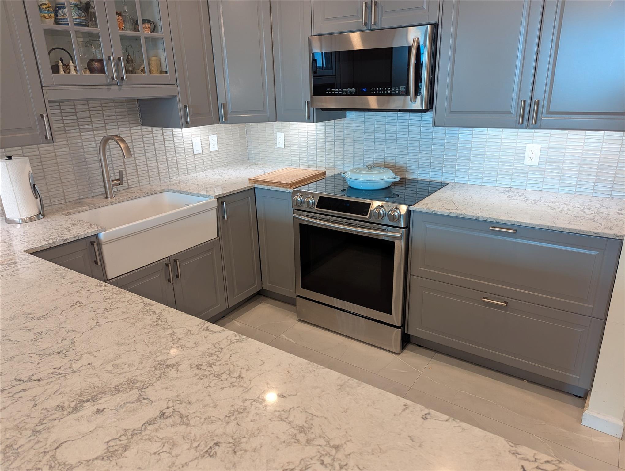 Drake Tower - Residential