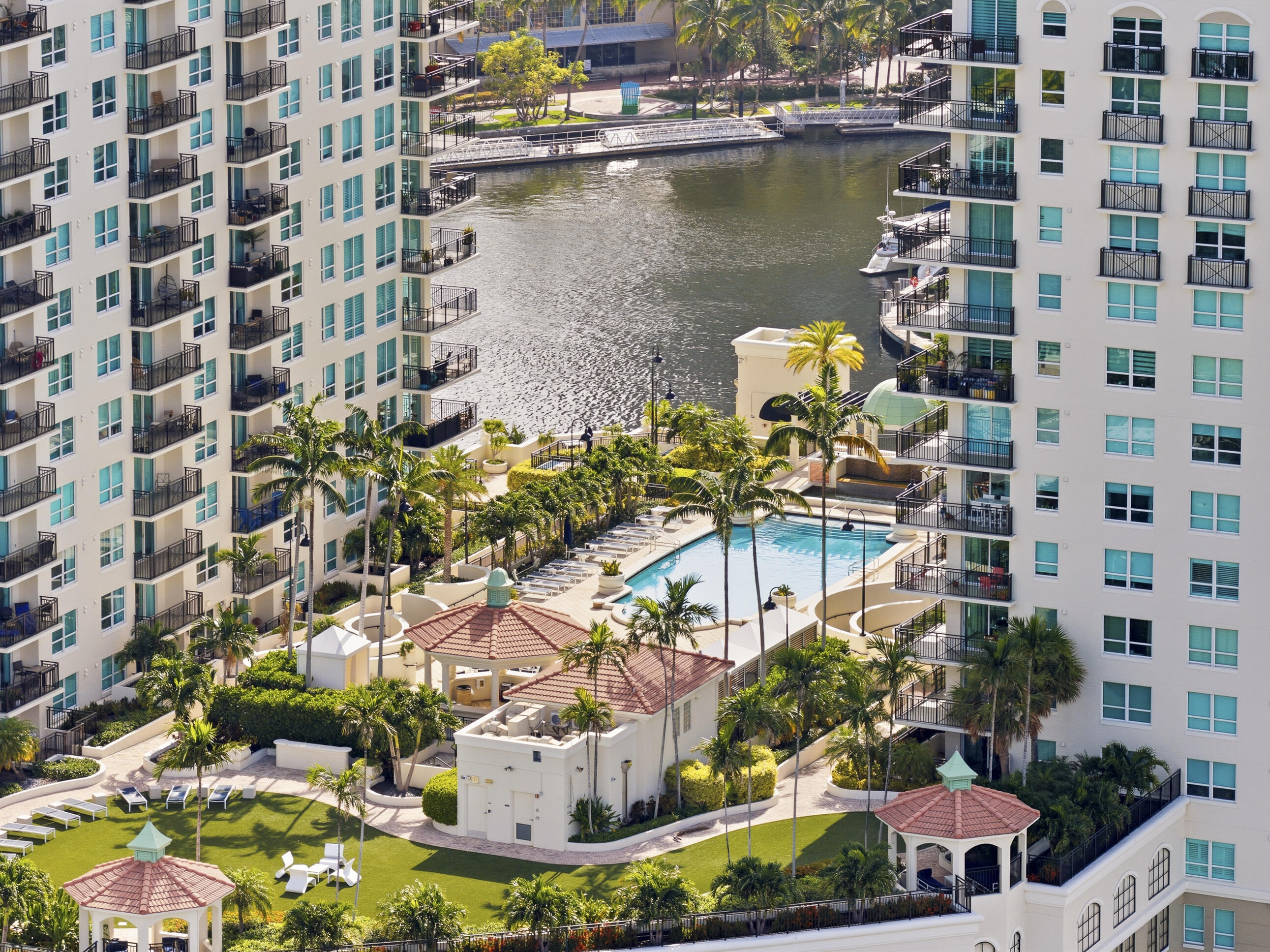 610 W LAS OLAS Boulevard 1118N