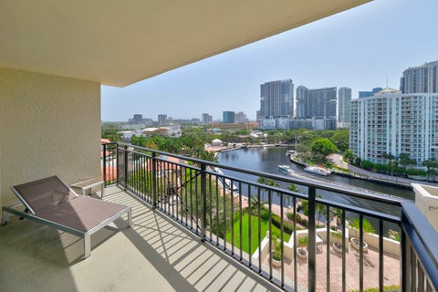 Tiny photo for 610 W LAS OLAS Boulevard #1118N, Fort Lauderdale, FL 33312 (MLS # B26054704)