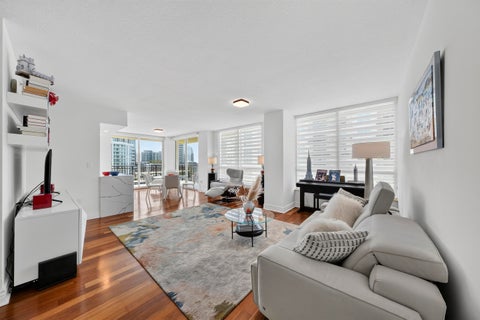 Tiny photo for 610 W LAS OLAS Boulevard #1118N, Fort Lauderdale, FL 33312 (MLS # B26054704)