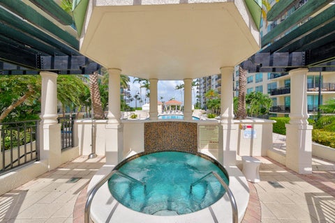 Tiny photo for 610 W LAS OLAS Boulevard #1118N, Fort Lauderdale, FL 33312 (MLS # B26054704)