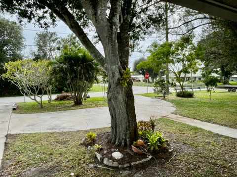 A home in Okeechobee