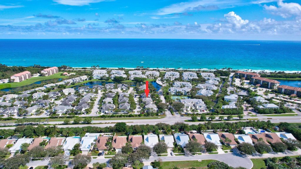 Photo of 3069 Mainsail Circle, Jupiter, FL 33477 (MLS # R11035744)