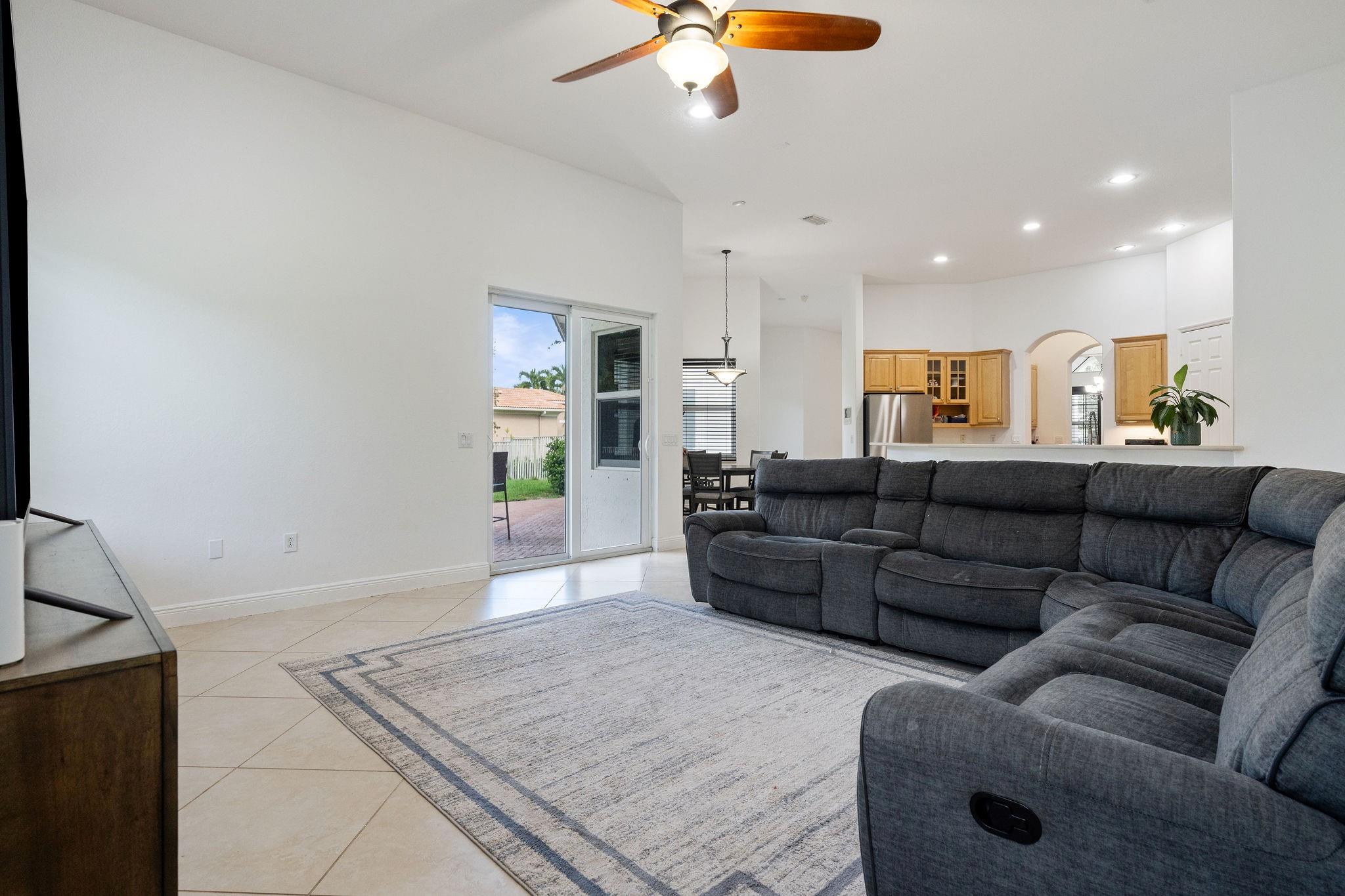 HIGHLAND RANCH ESTATES - Residential