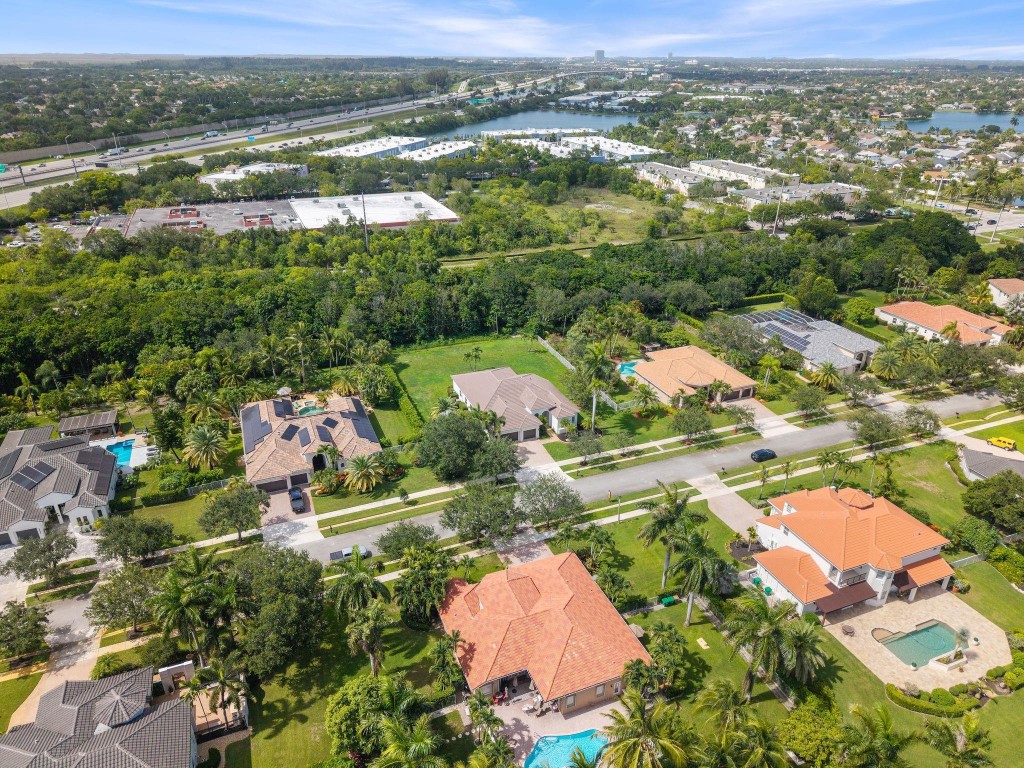 HIGHLAND RANCH ESTATES - Residential