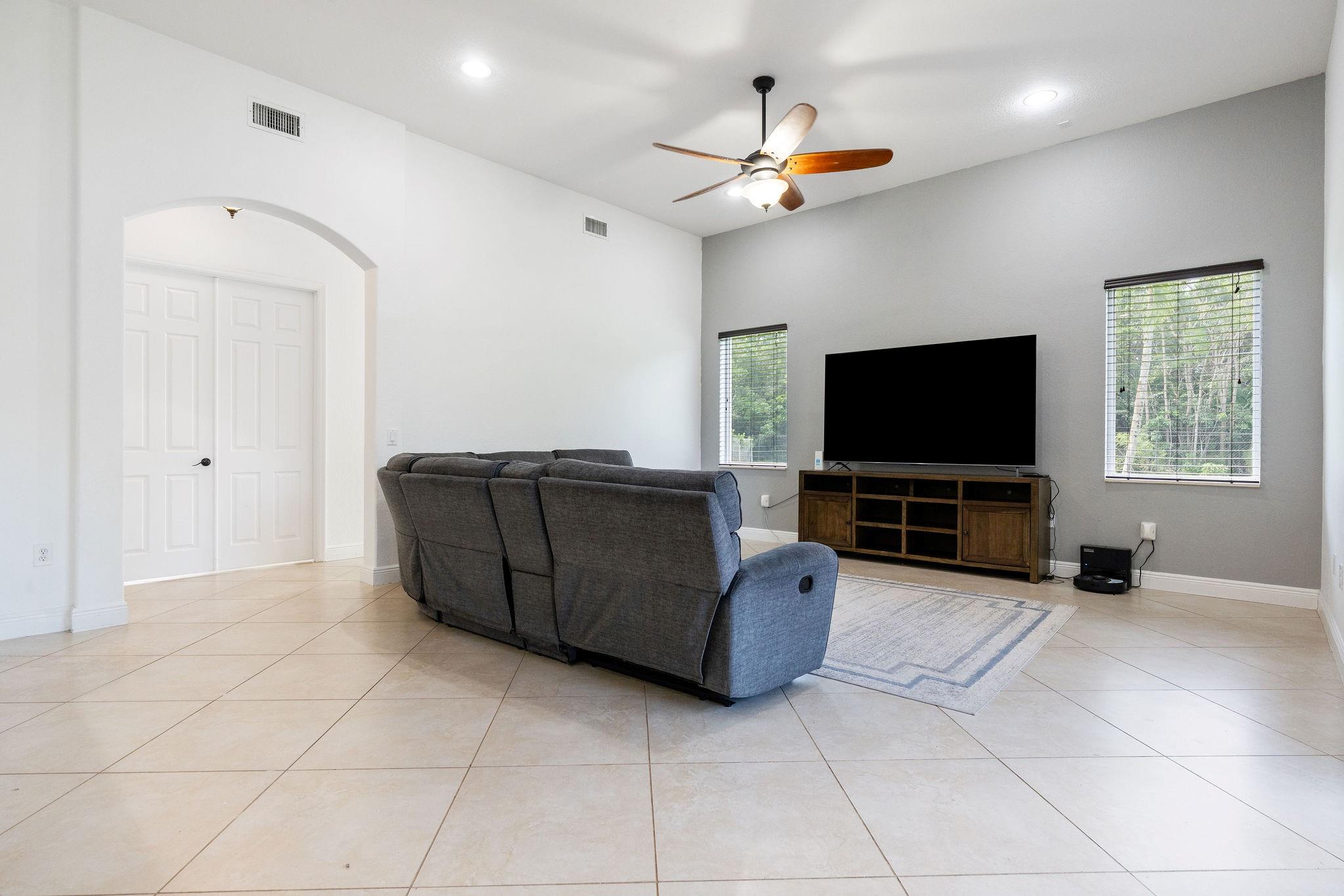 HIGHLAND RANCH ESTATES - Residential