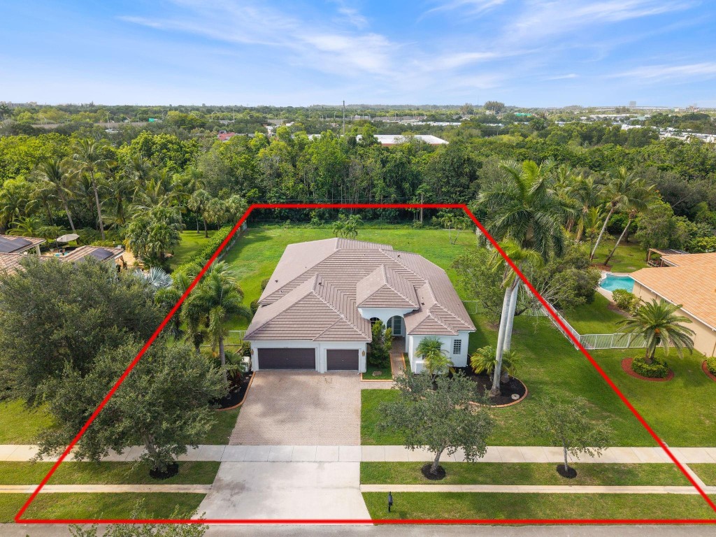 HIGHLAND RANCH ESTATES - Residential