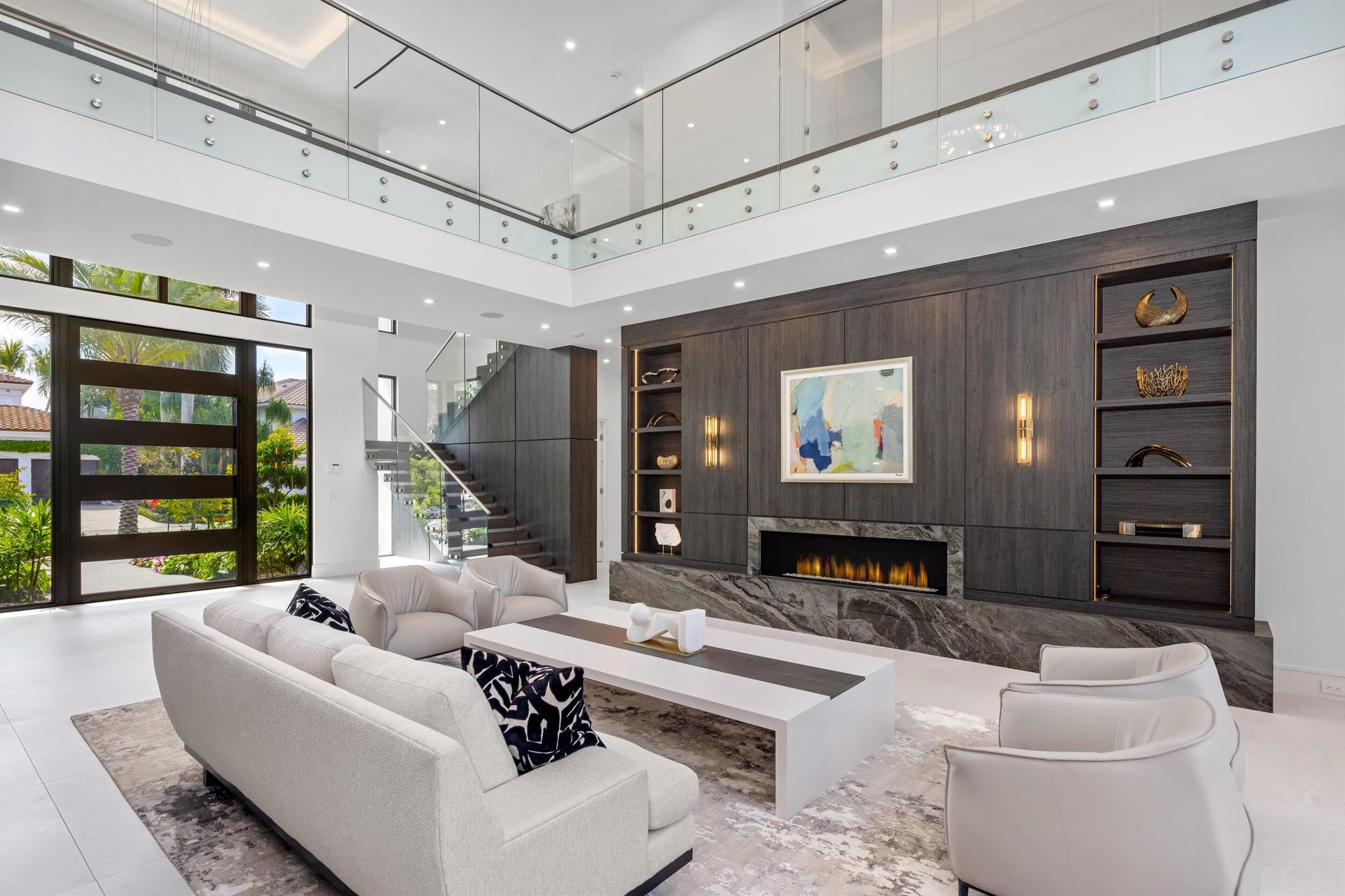 ROYAL PALM YACHT & COUNTR - Residential