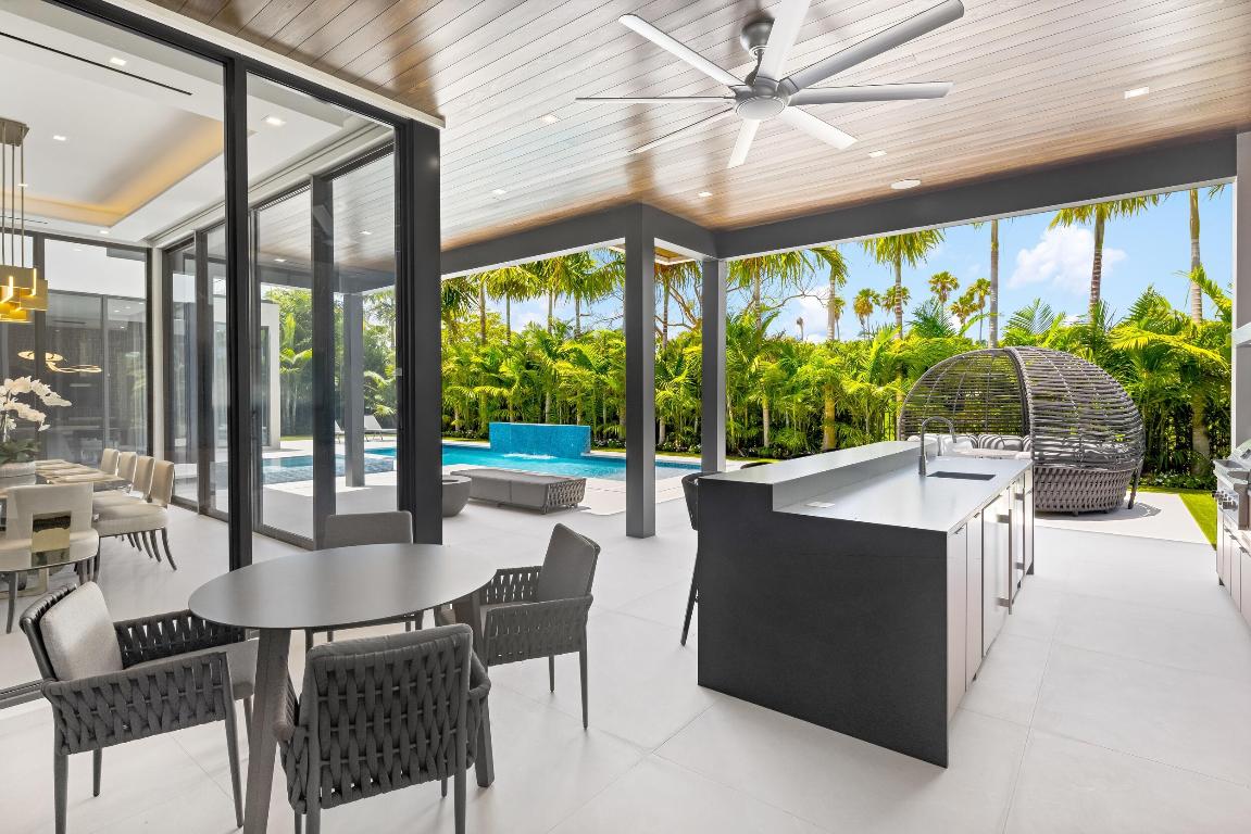 ROYAL PALM YACHT & COUNTRY CLUB - Residential