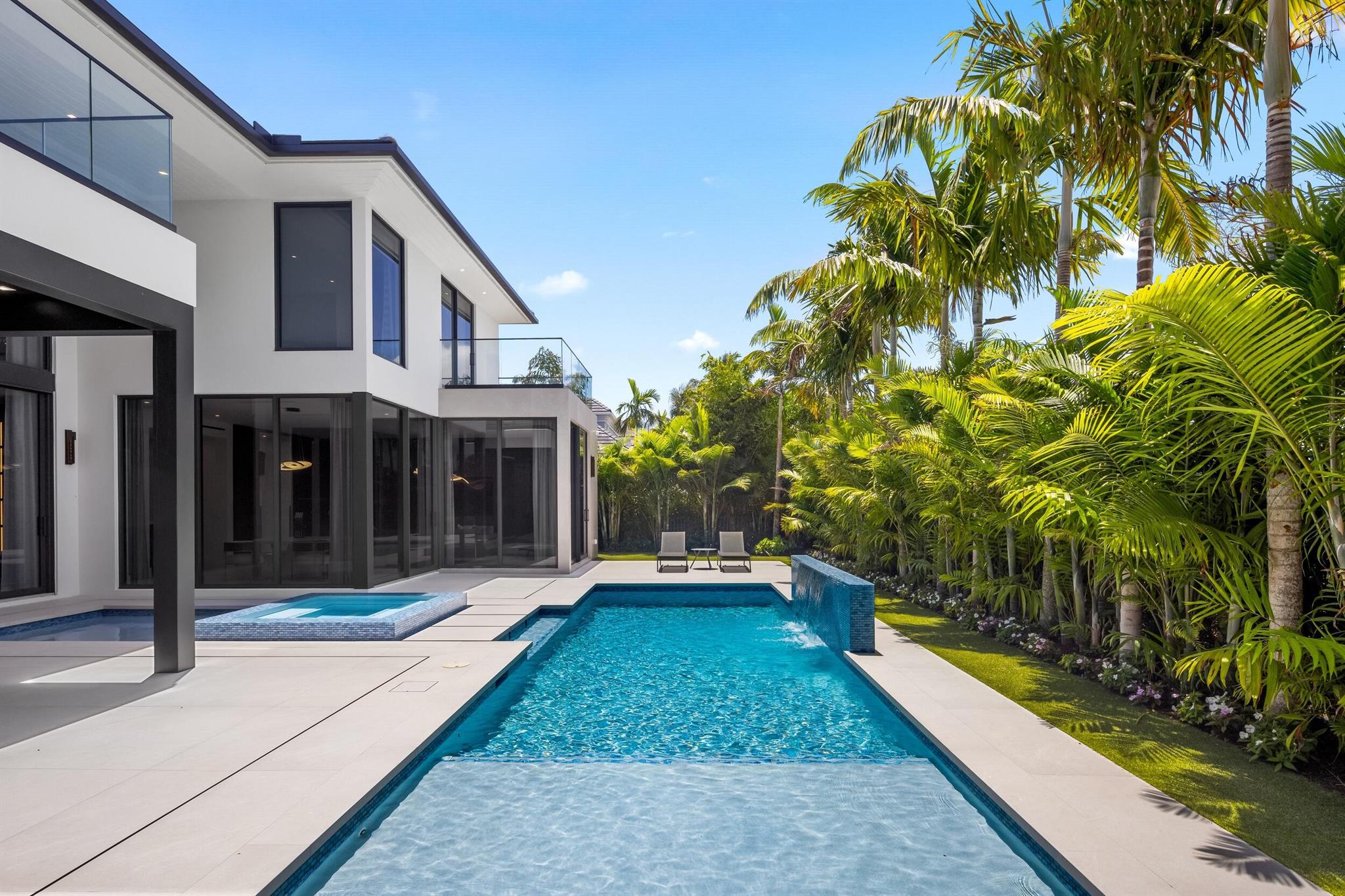 ROYAL PALM YACHT & COUNTR - Residential