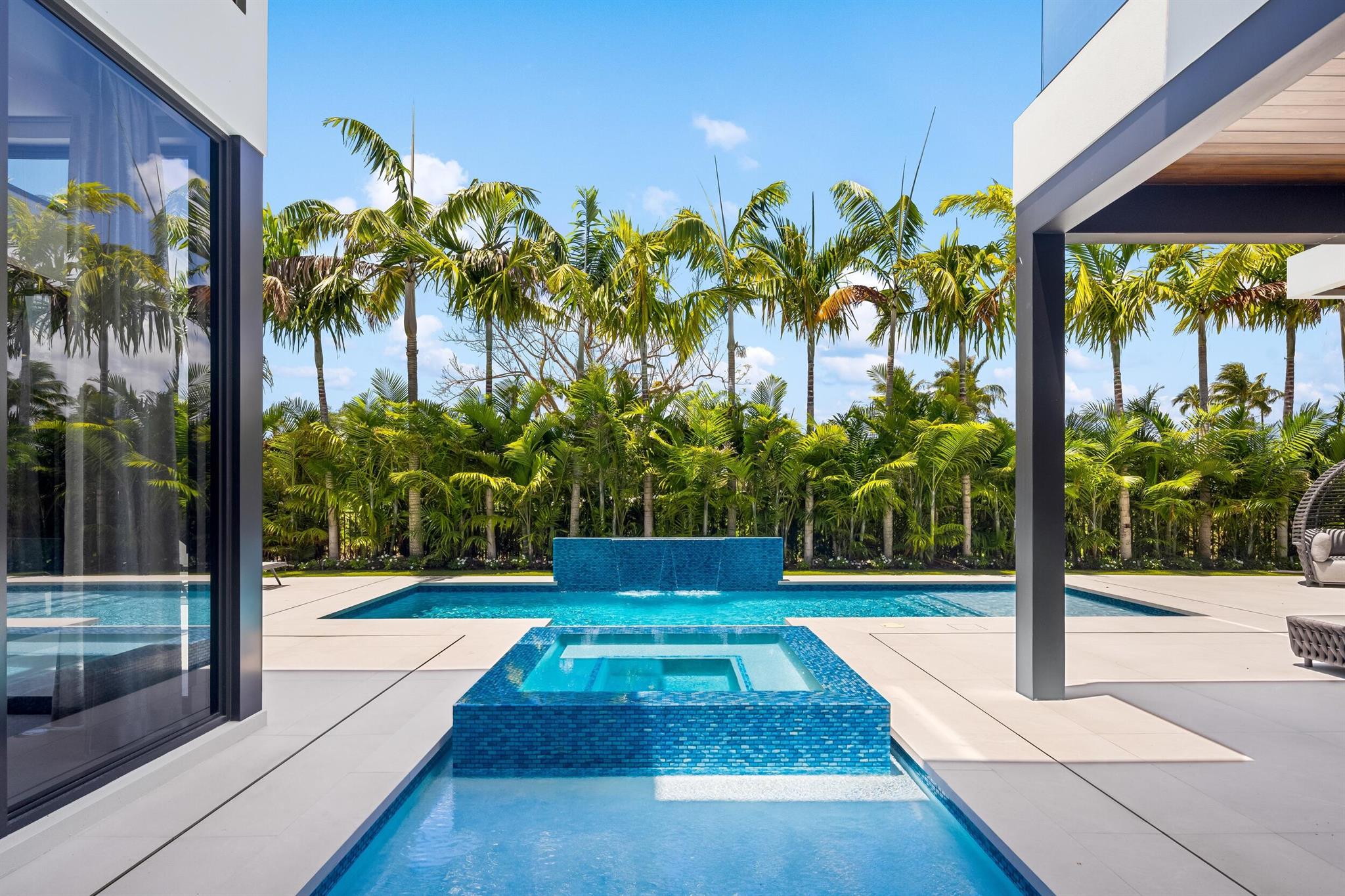 ROYAL PALM YACHT & COUNTR - Residential