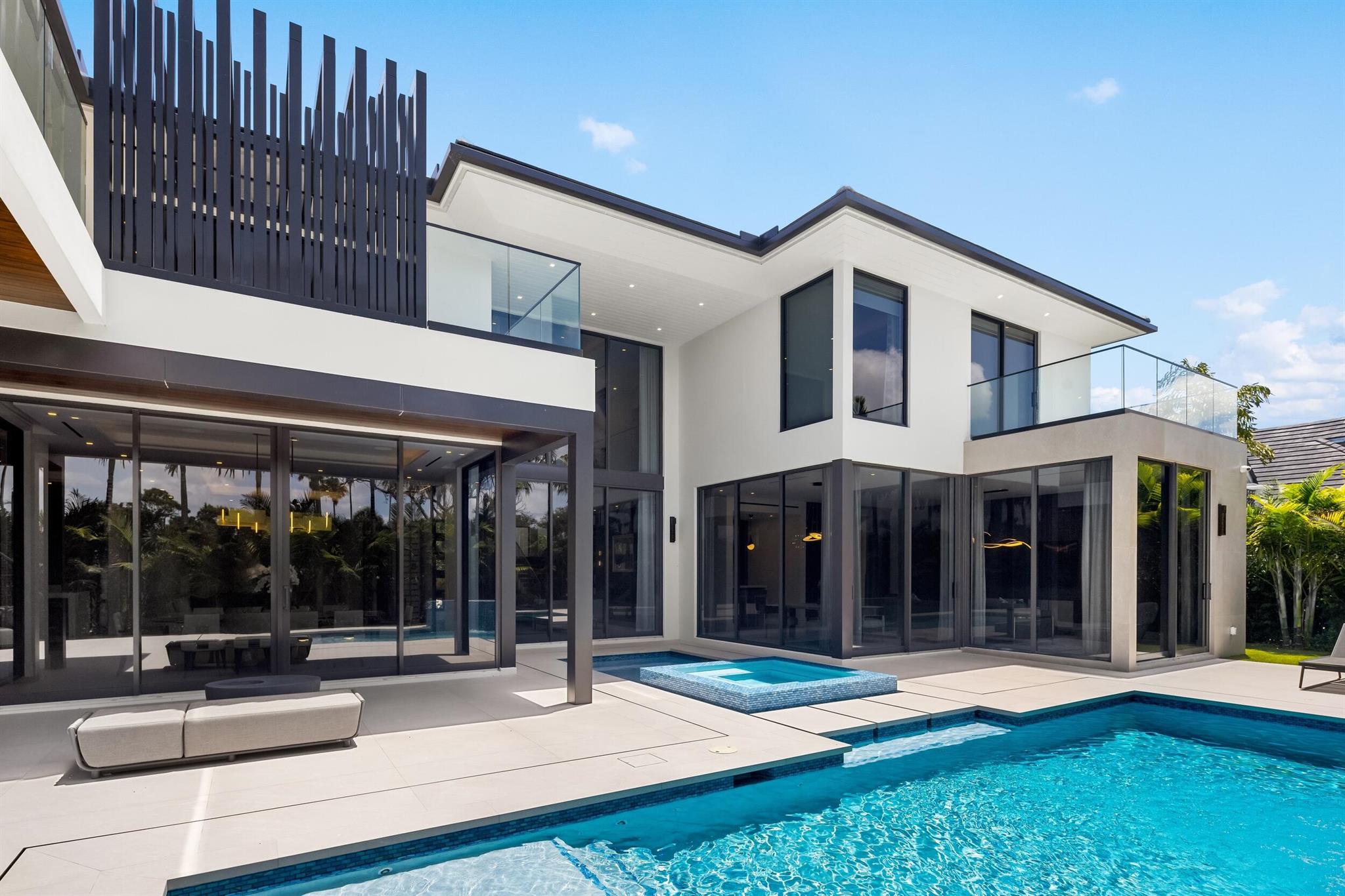 ROYAL PALM YACHT & COUNTR - Residential