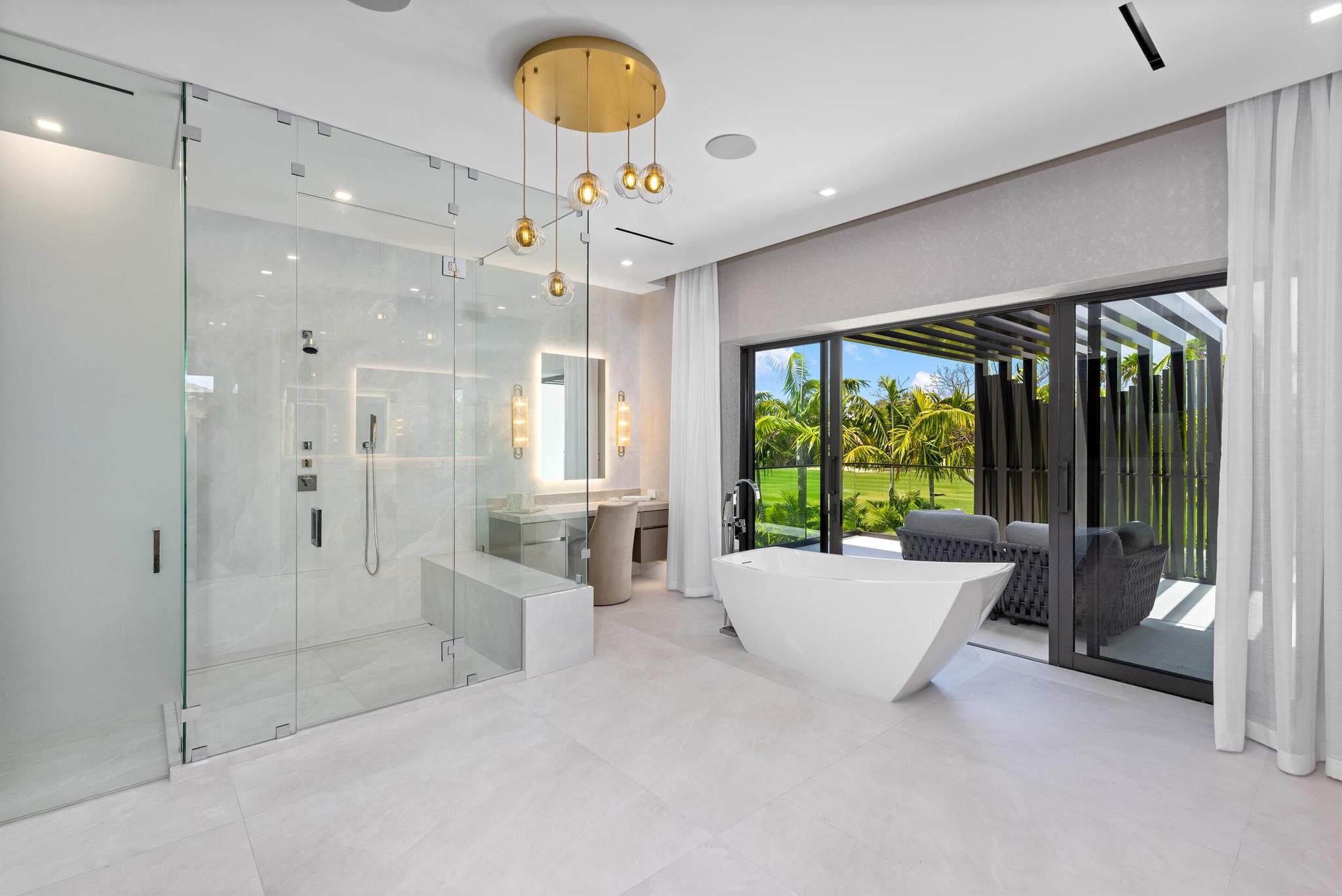 ROYAL PALM YACHT & COUNTR - Residential