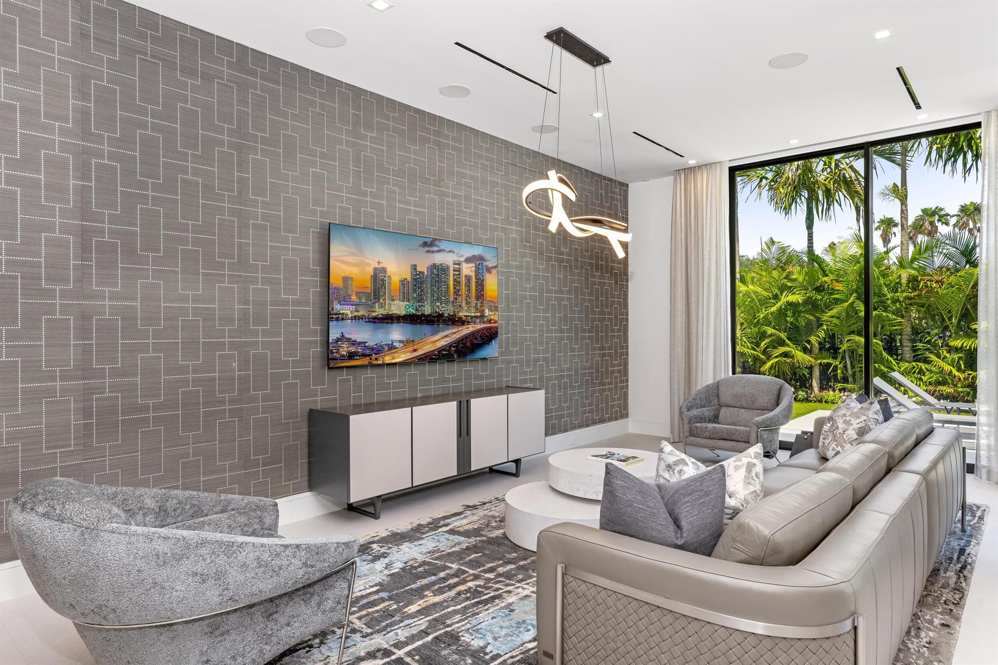 ROYAL PALM YACHT & COUNTR - Residential