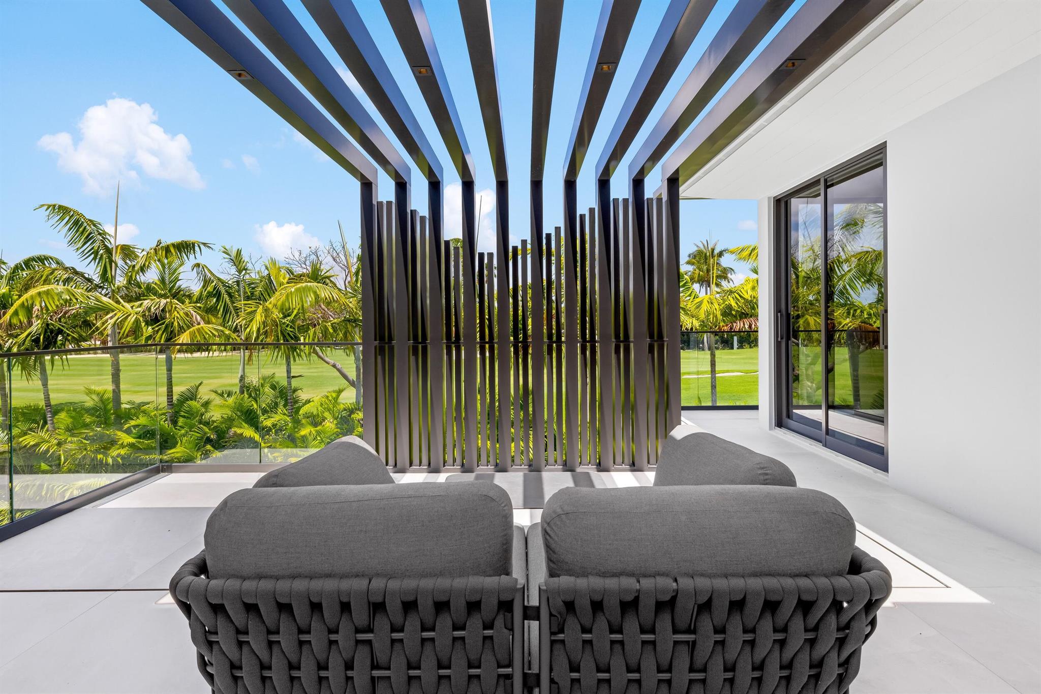 ROYAL PALM YACHT & COUNTR - Residential