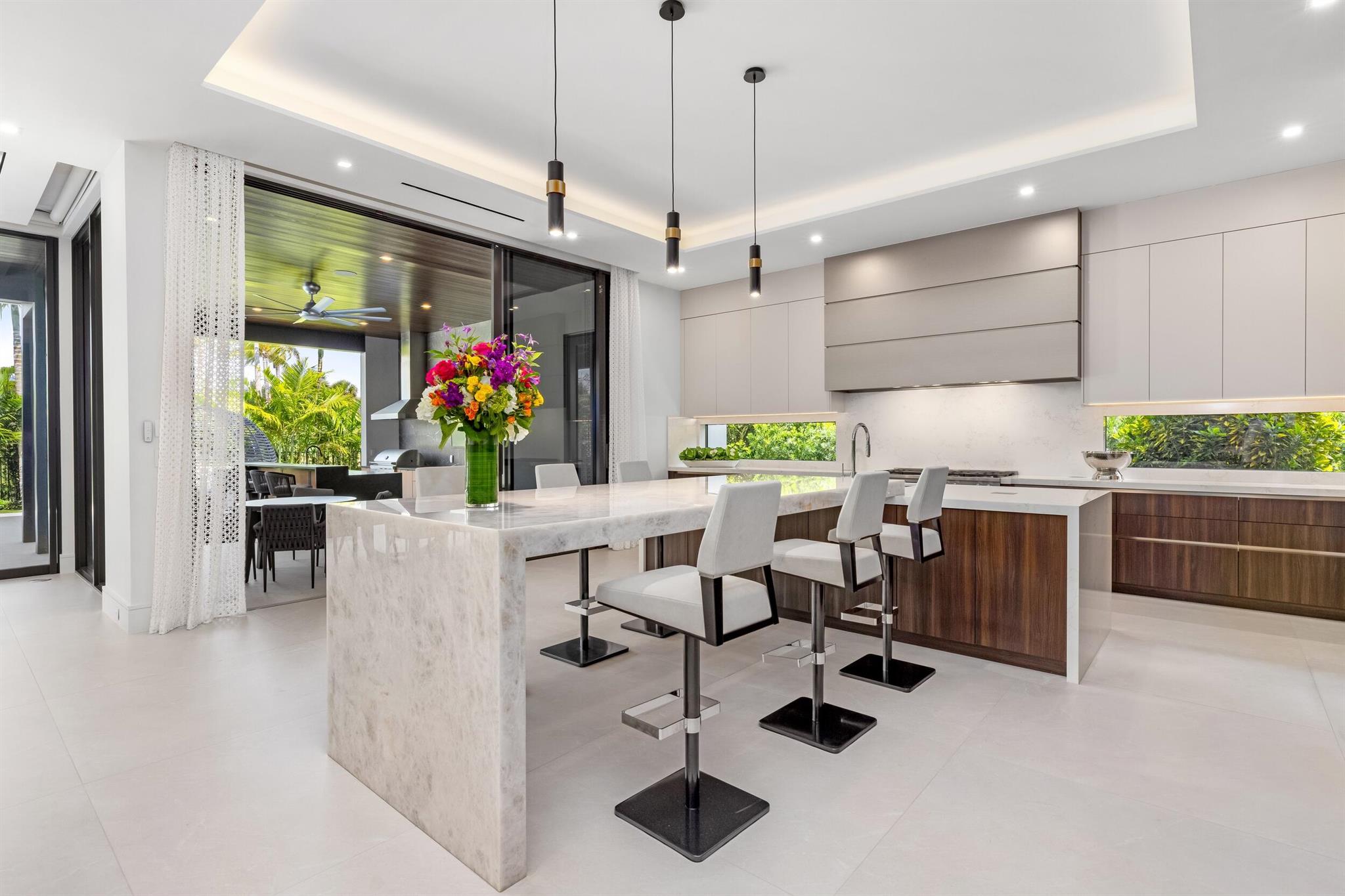 ROYAL PALM YACHT & COUNTR - Residential